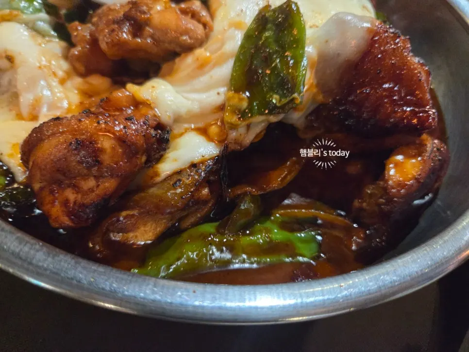 Dakbokkeum with sauce remaining in the pan