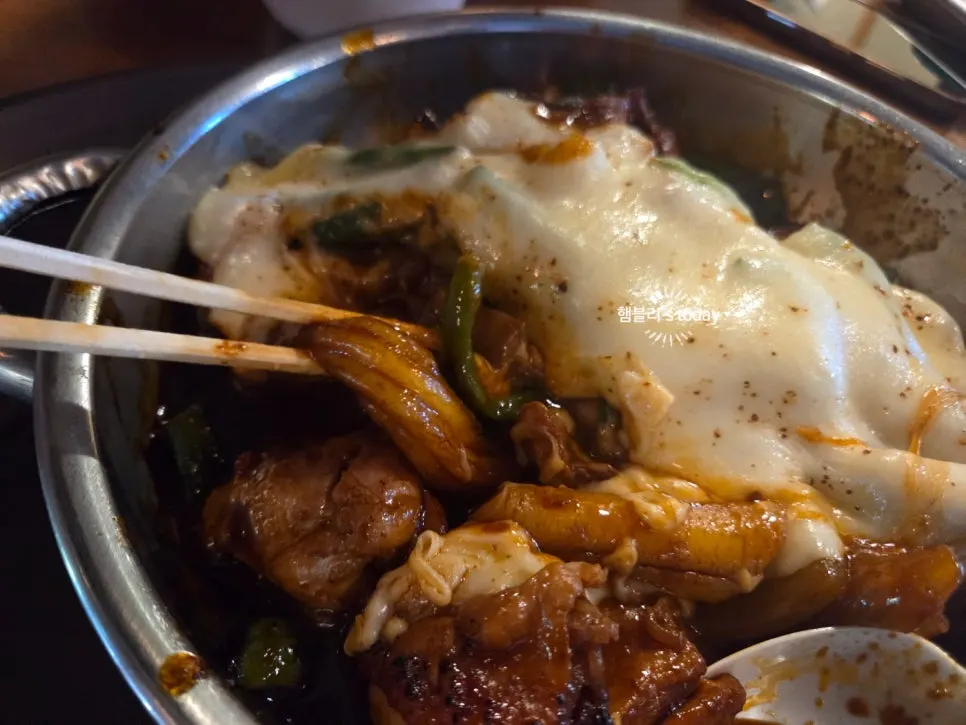 Chewy texture of the added bunmoja glass noodles