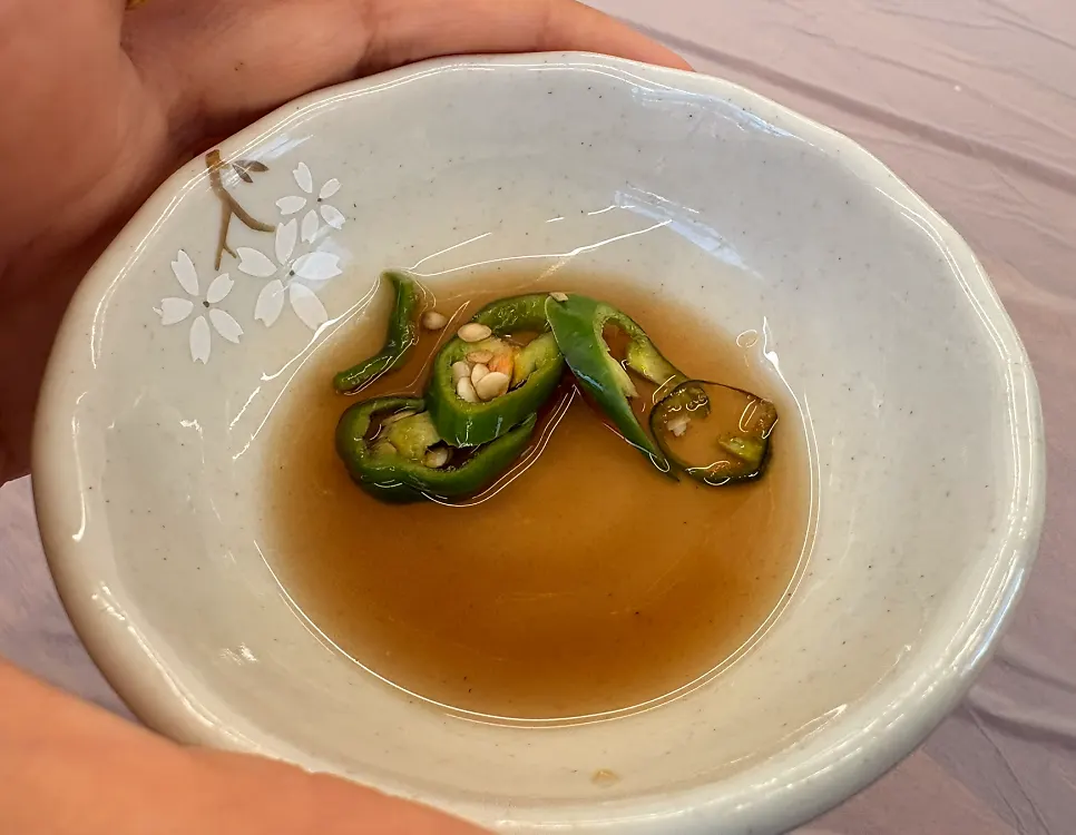 搭配参鸡汤的酱油和青阳辣椒