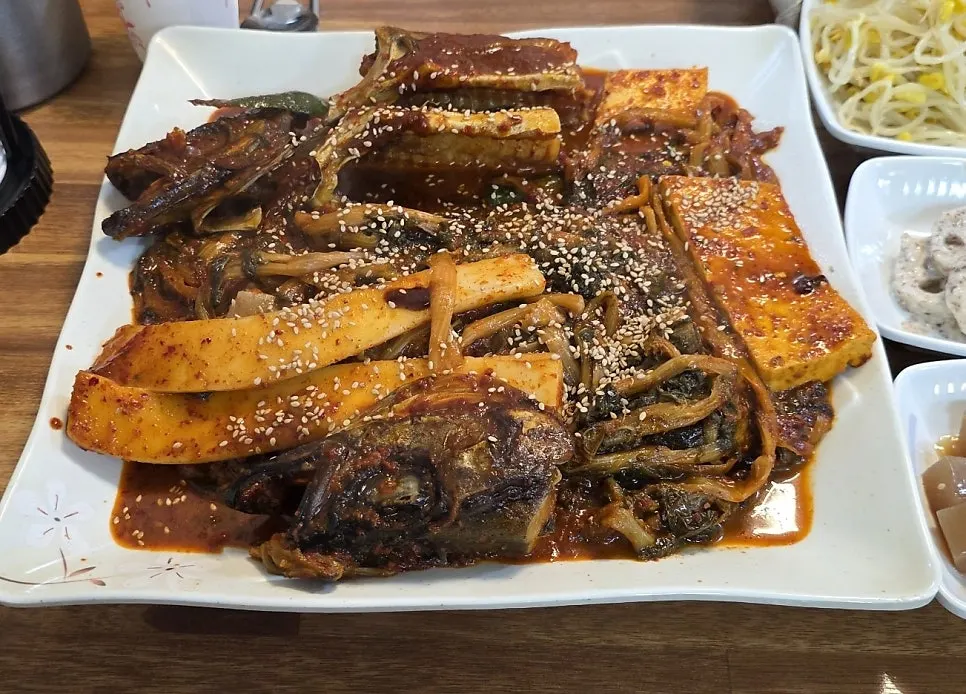 Wide view of the full Korean meal for two at Yeseoban