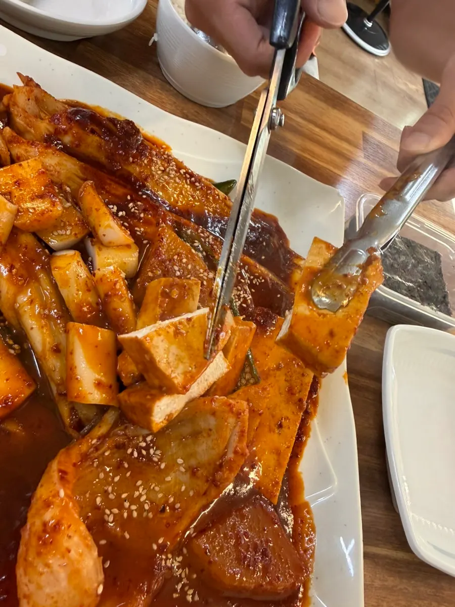가오리조림 속 두부와 무