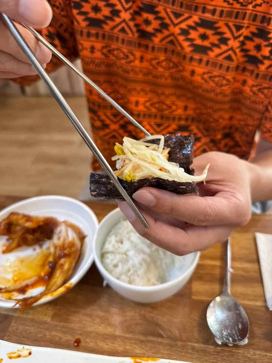 밑반찬으로 나온 콩나물