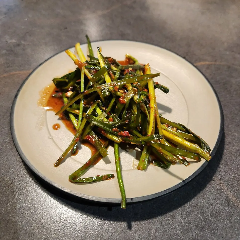 Sepiring buchu kimchi yang menggugah selera