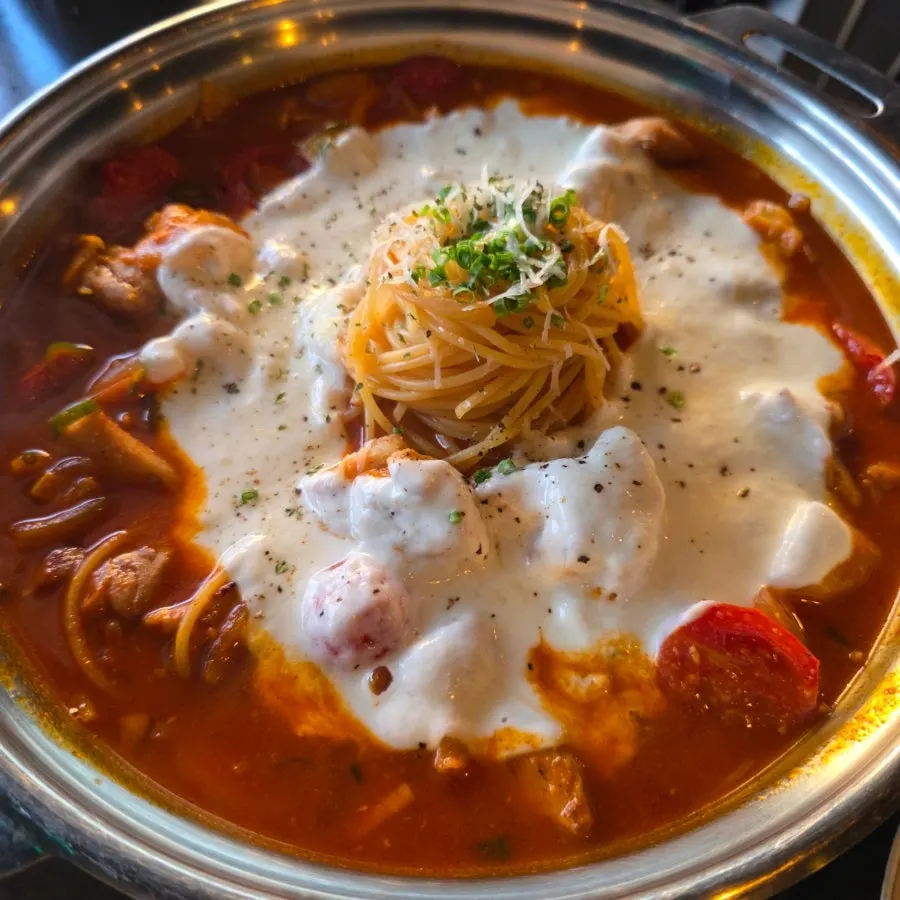 요기아라 토마토 로제 닭볶음탕