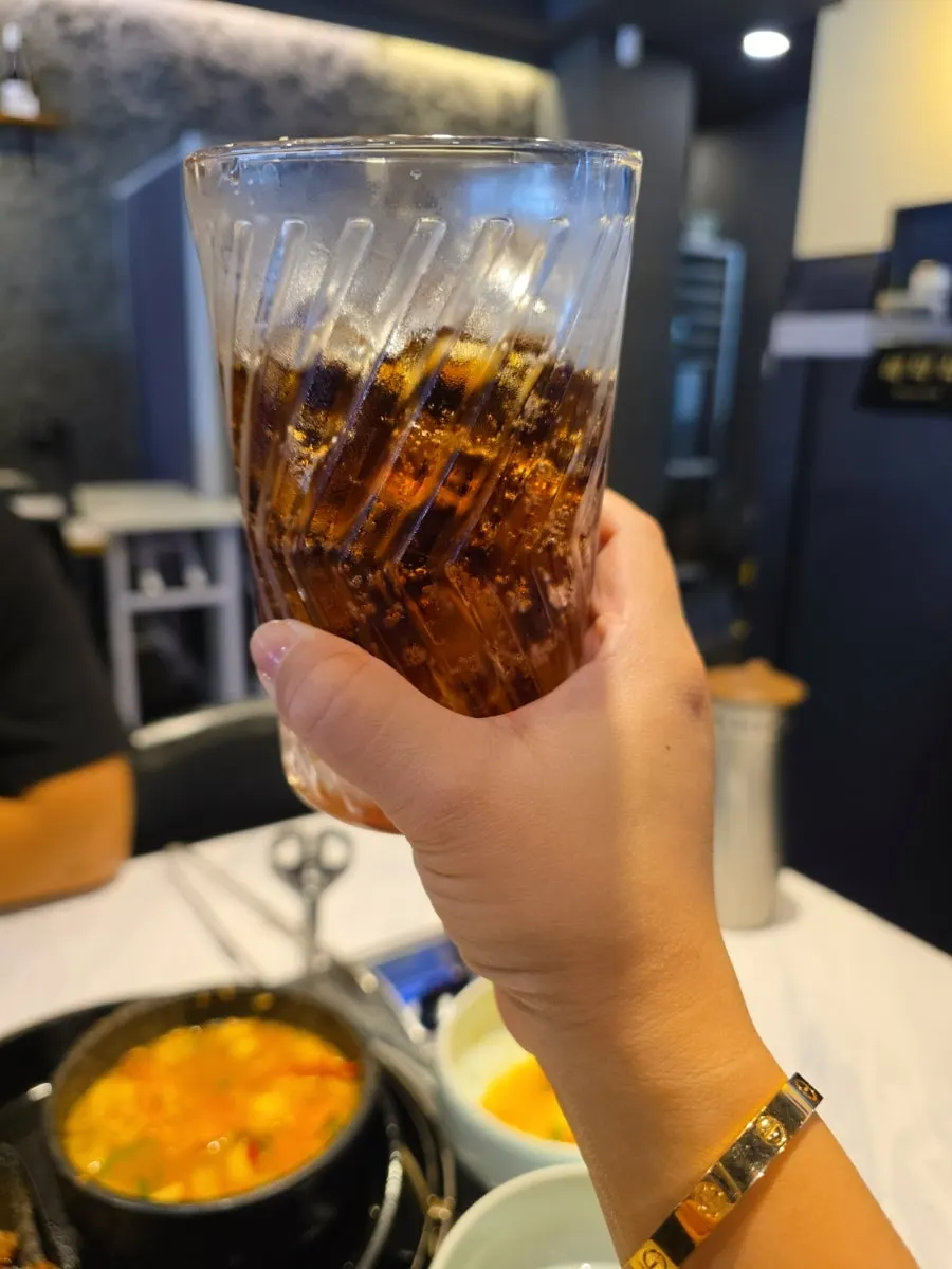 고급스러운 음료잔