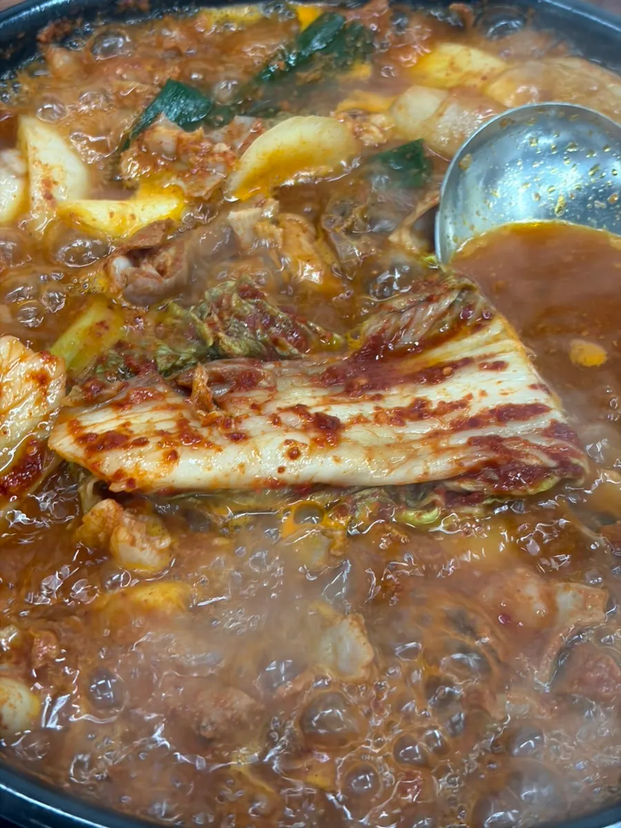 Hot pot generously filled with gopchang