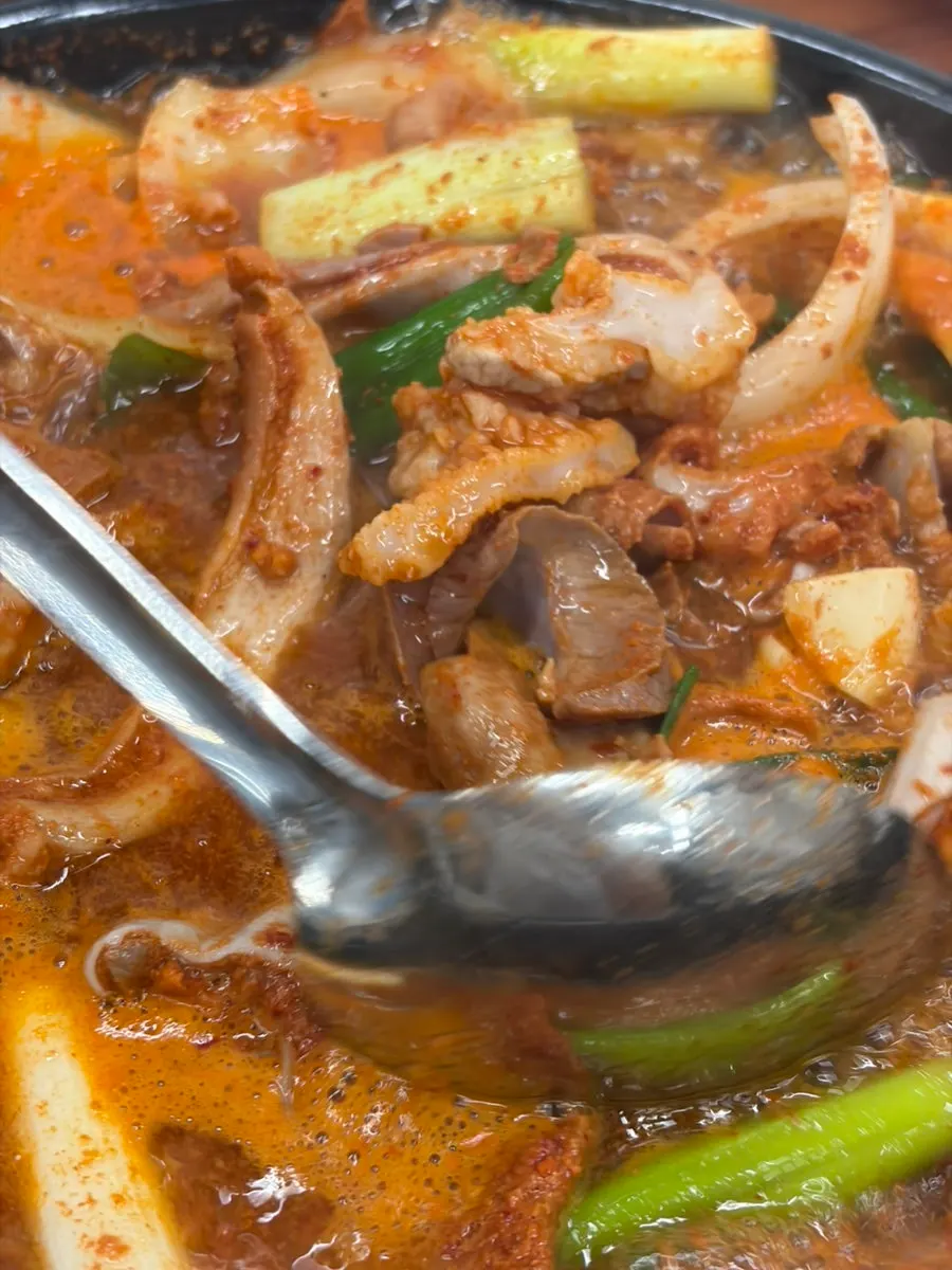 Gopchang hot pot with spicy broth