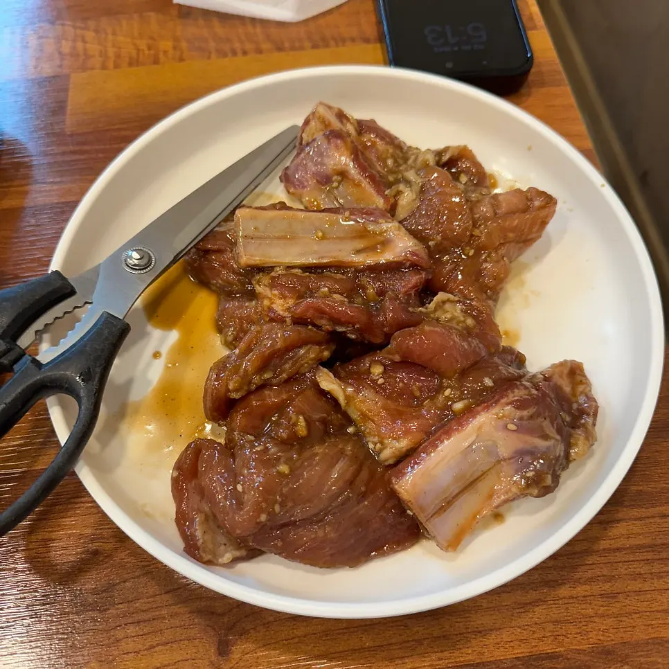 기본으로 나온 계란찜과 쌈야채