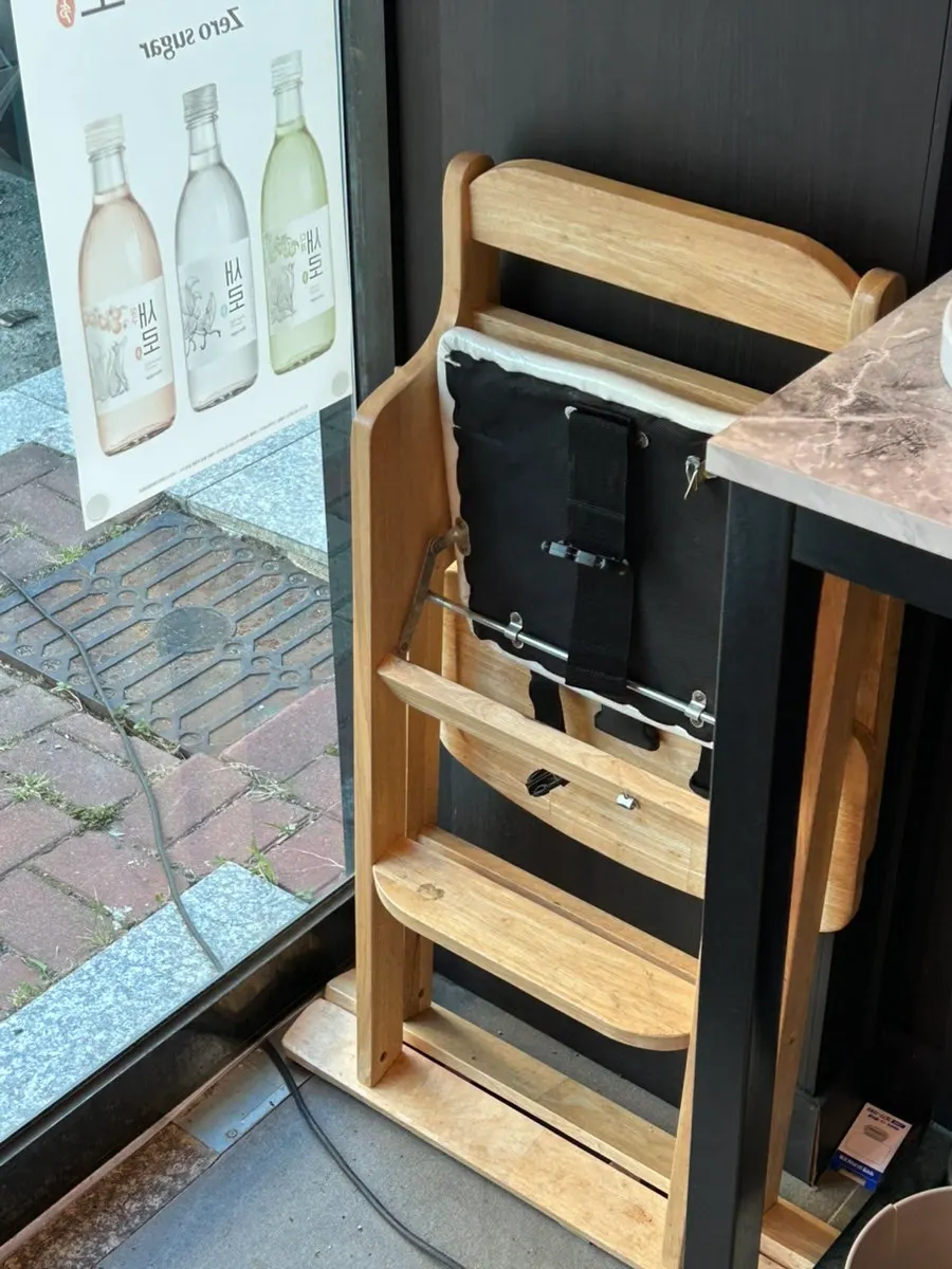 Baby chair available for visits with children