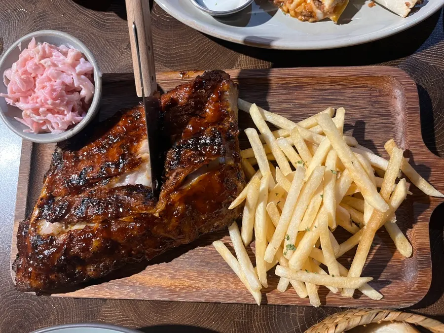 Tender baby back ribs meal