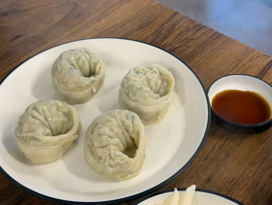 사이드로 주문한 왕고기만두