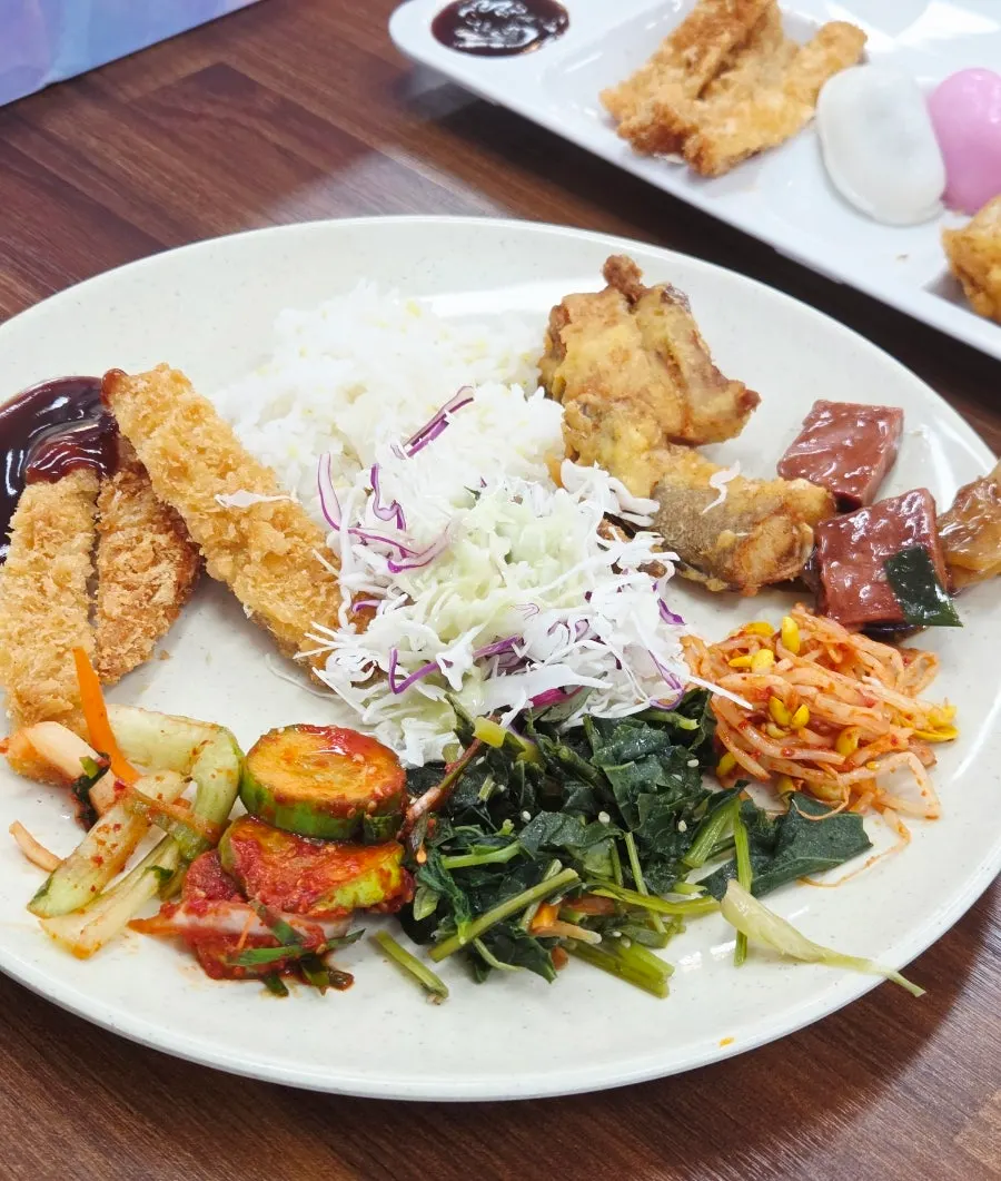 Korean buffet seating with spacious table spacing
