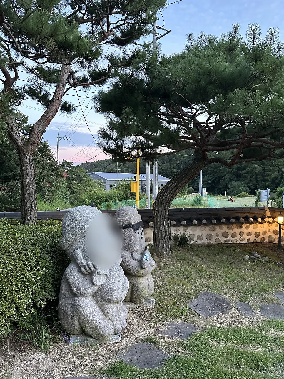 ソッパプハンサンの外観と駐車場