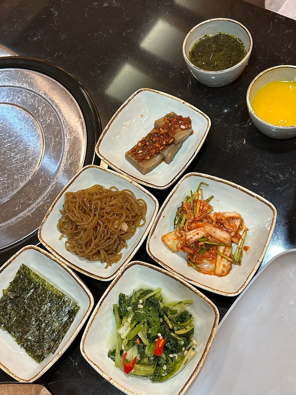 Self-service bar and banchan at Sotbap Hansang