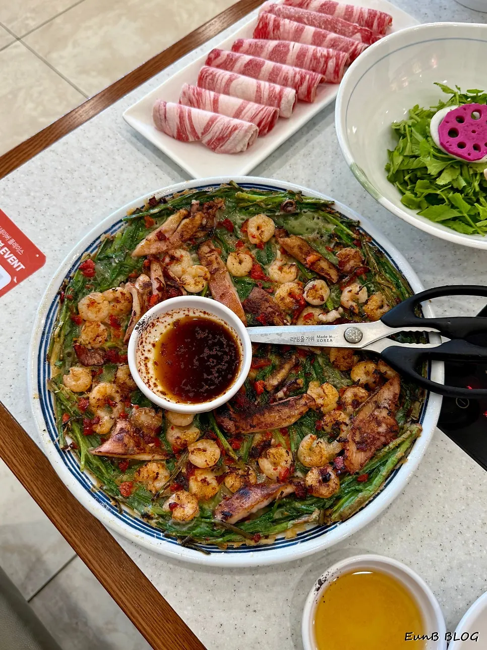 Photo of Jangwongap Kalguksu's shabu course components