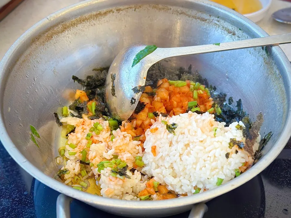 Kalguksu turned spicy with added chili paste