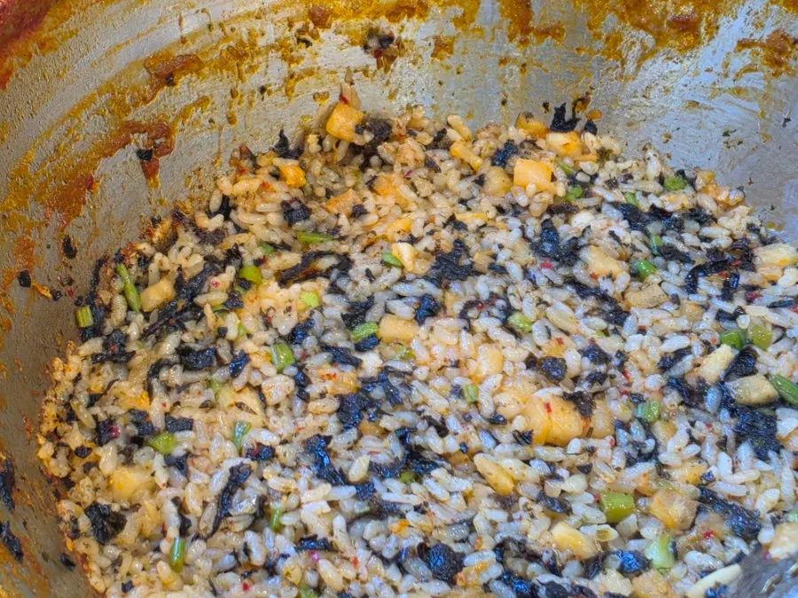 Kkakdugi fried rice cooked in leftover shabu broth