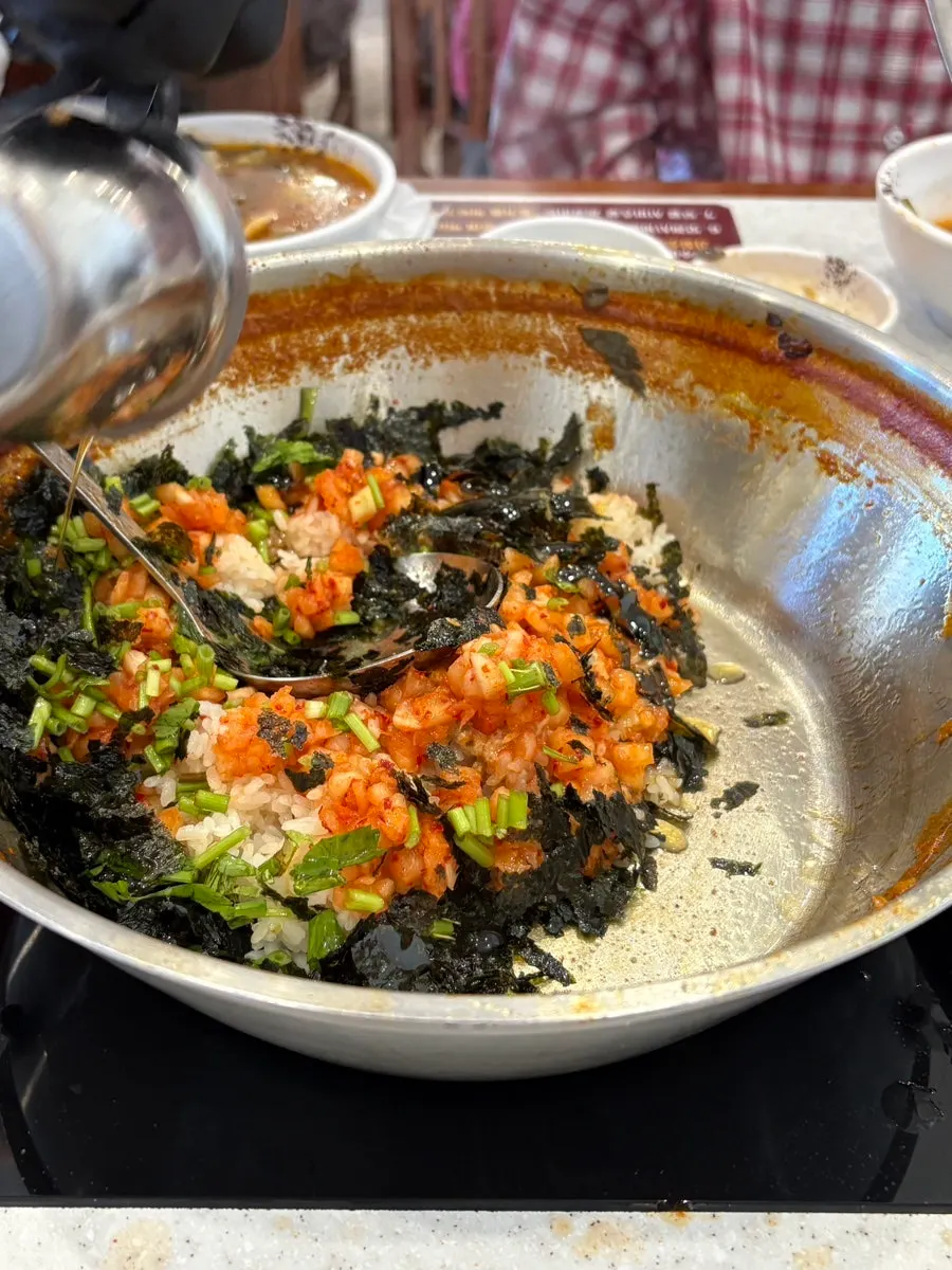 참기름에 찍어 먹는 칼국수