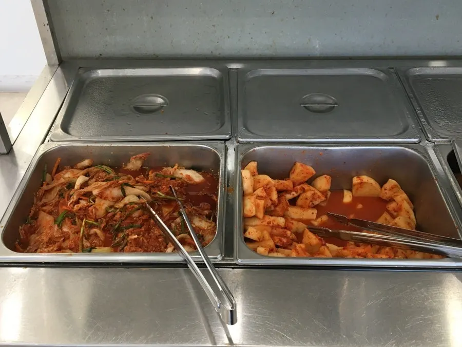Self-service corner for taking kimchi