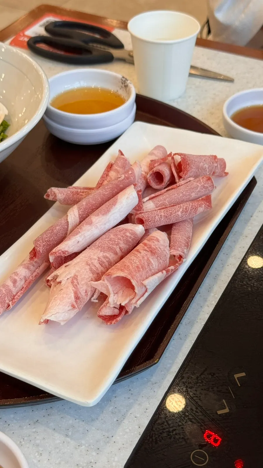 샤브샤브로 즐기는 차돌과 버섯