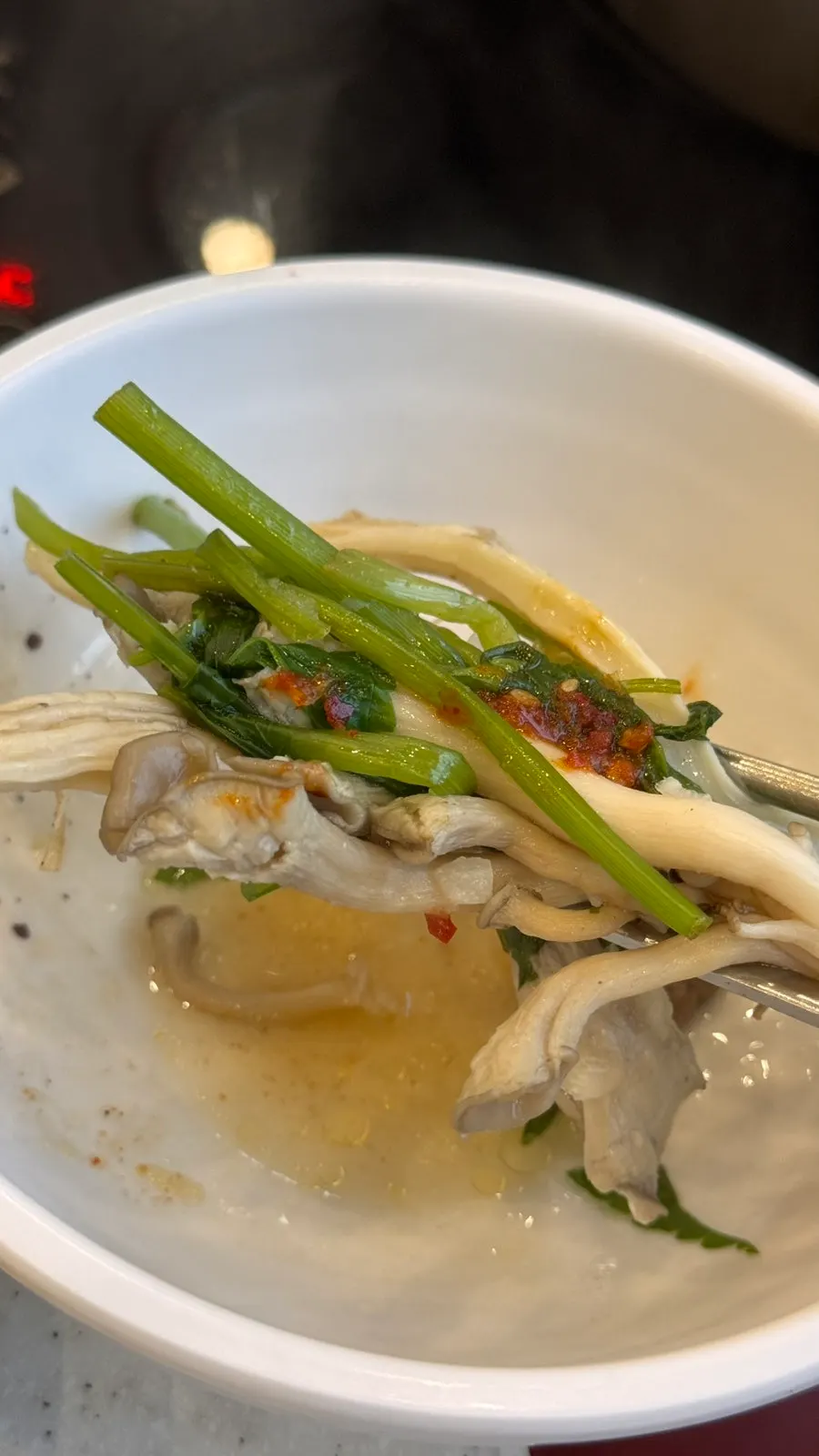건져 올린 칼국수 면발