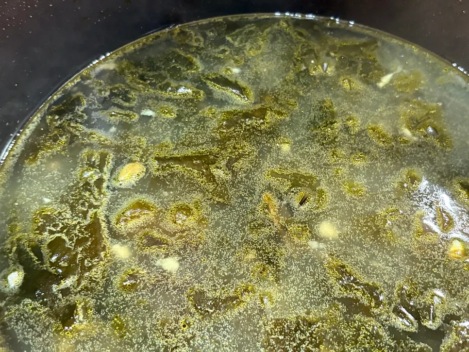 Porridge and seaweed soup set up at the self-serve corner