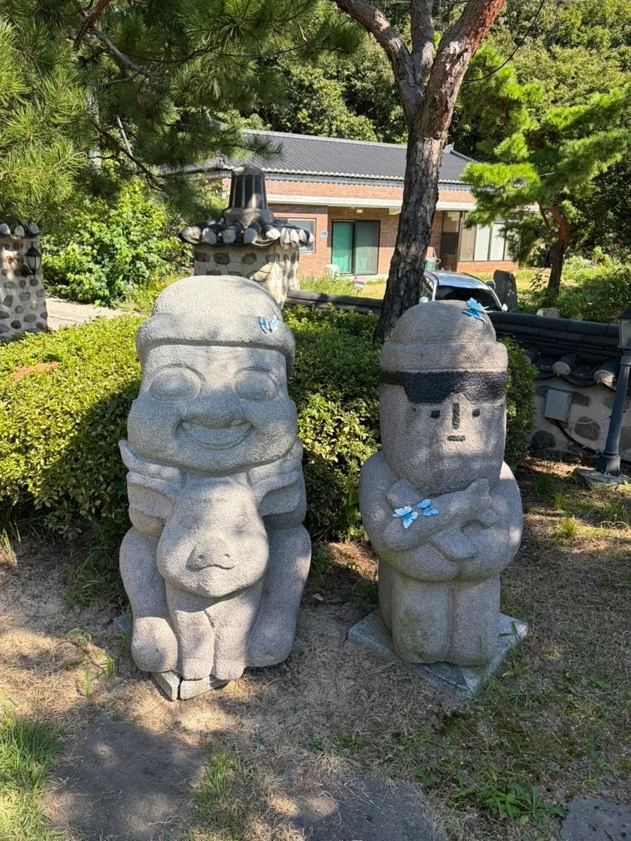 꾸며진 솥밥한상 마당 풍경