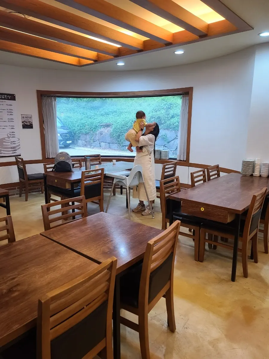 Large table suitable for a family visit