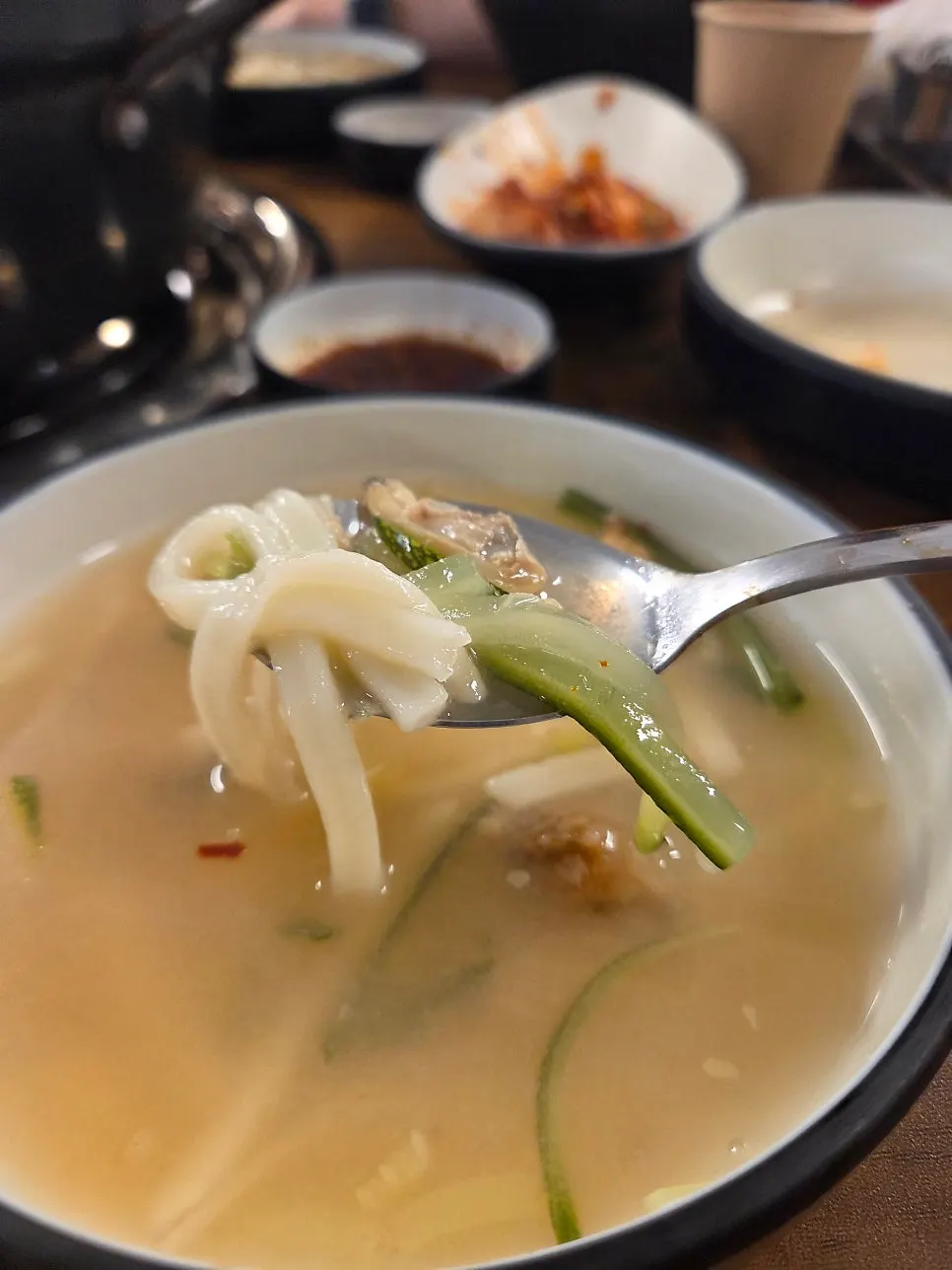 Stir-fried webfoot octopus and pufferfish seafood kalguksu set