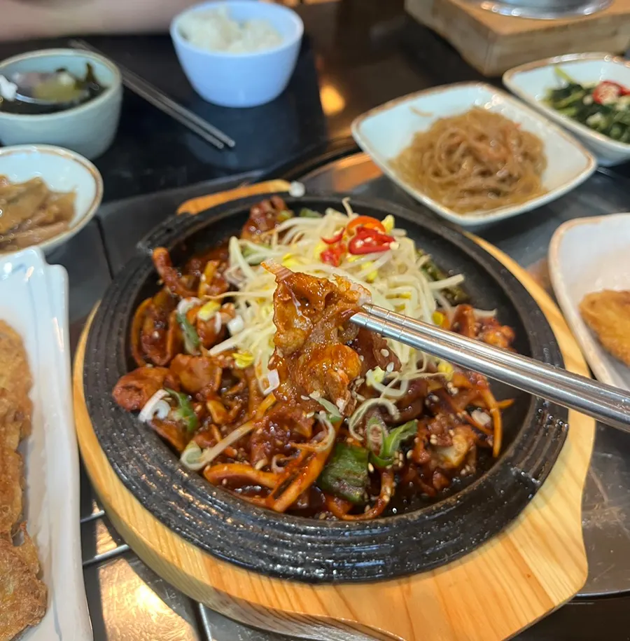 Stir-fried webfoot octopus, squid, pork belly, and bean sprouts