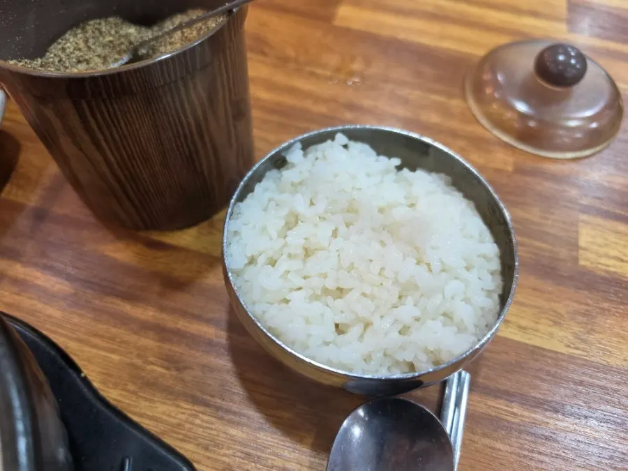 다데기와 새우젓, 청양고추 양념통
