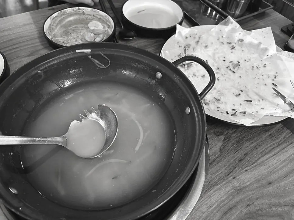 Empty bowls on the table after the meal