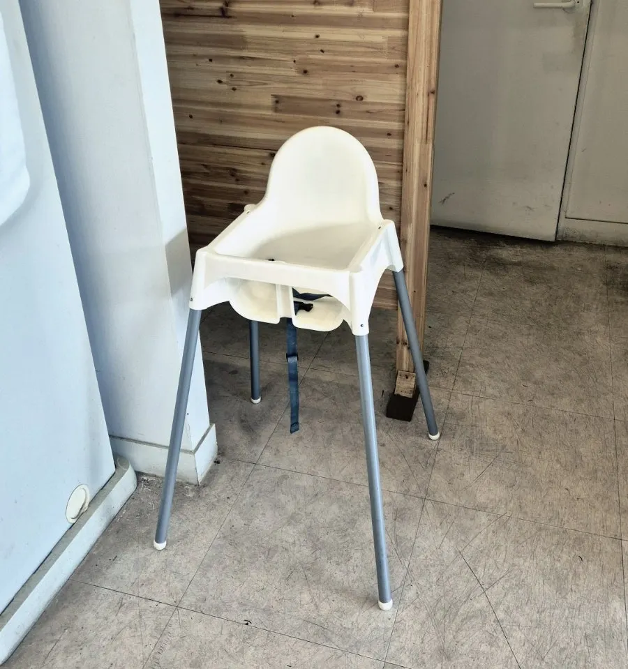 Baby chair for young guests