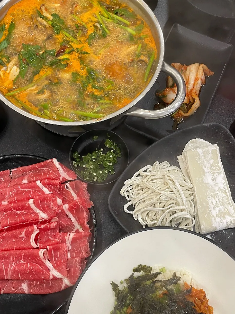Shabu-shabu dipped in sauce