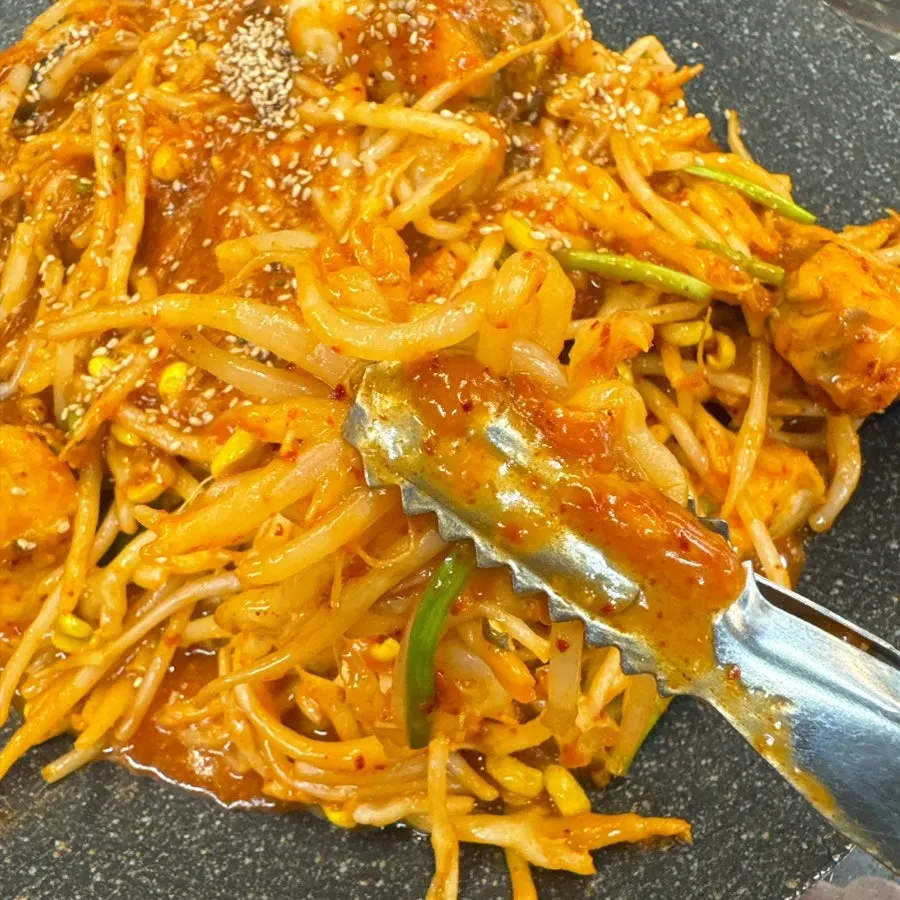 Plump monkfish and bean sprouts in agu-jjim