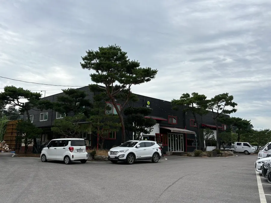 대동한식뷔페&도시락 넓은 주차장