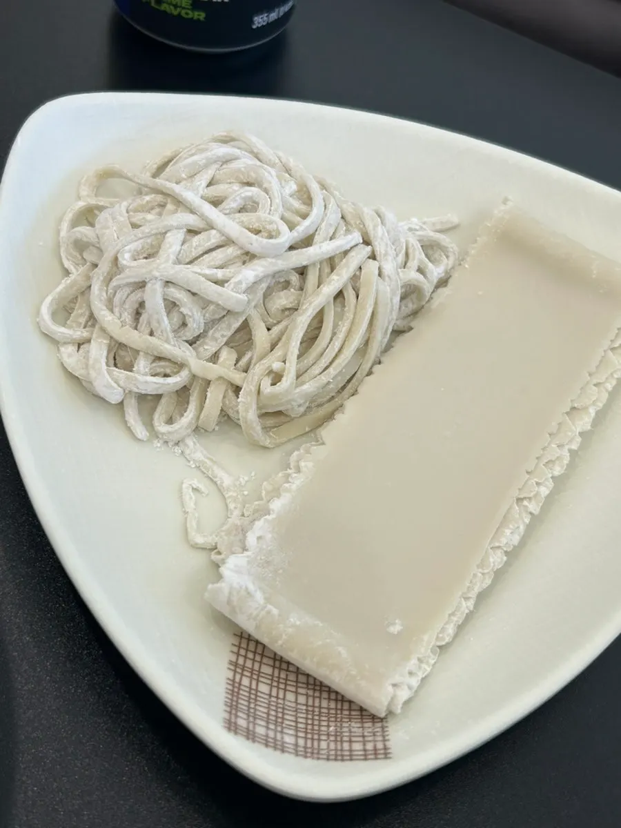 Shabu-kalguksu sirloin and vegetable set