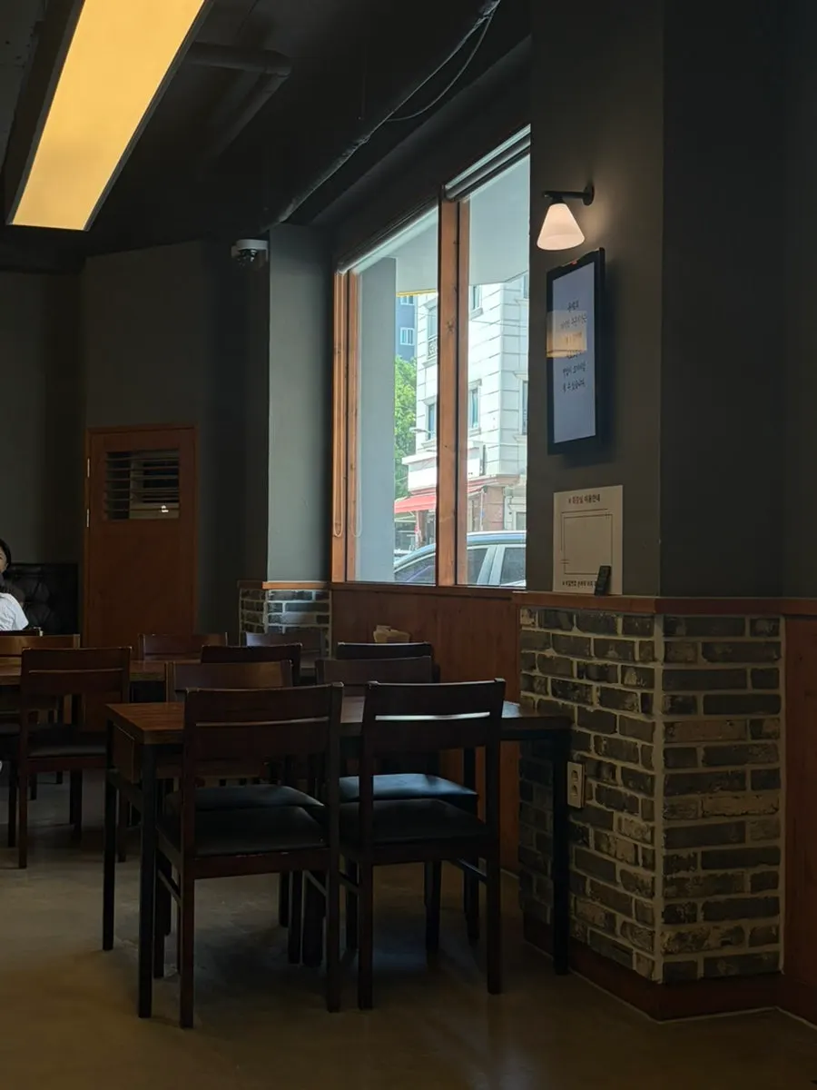 Interior of Yongja 1 Gwanpyeong Branch on a weekday morning