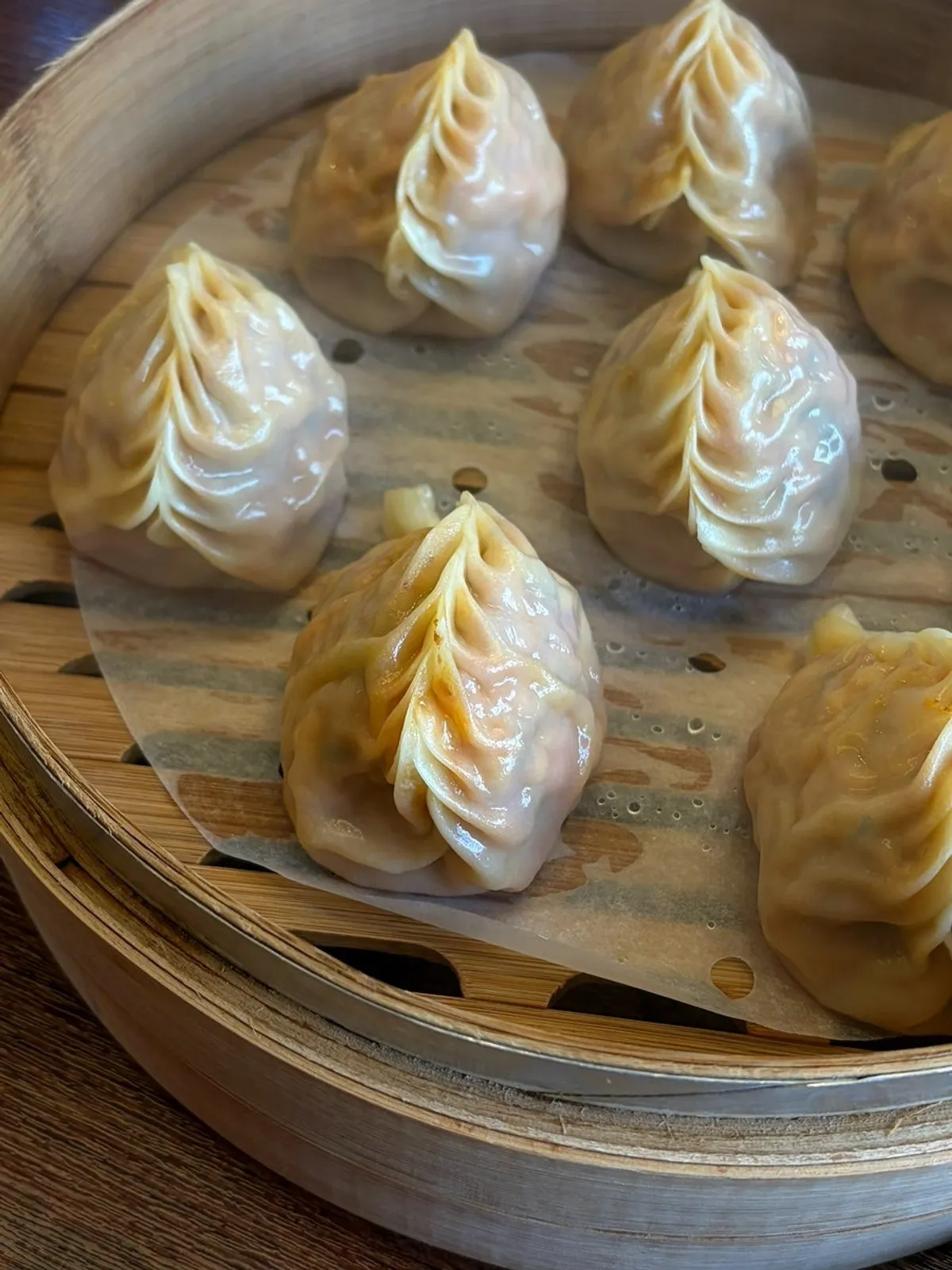 A plate of 8 steamed dumplings at Yongja 1 Gwanpyeong Branch