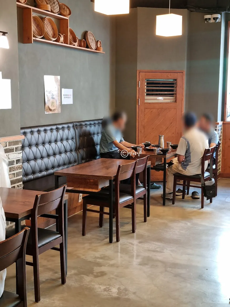 오픈 직후 여유로운 용자1 관평점 좌석
