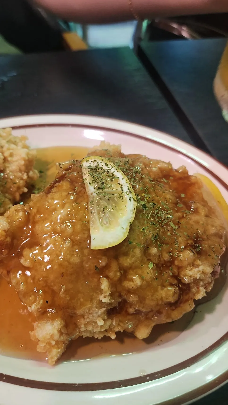 dongpaurou ครึ่งจานของร้าน Yongju