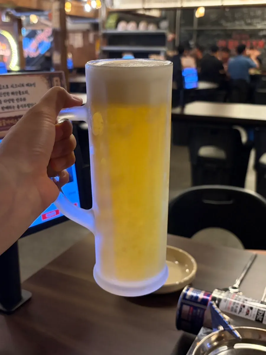 시원한 생맥주 550cc 한 잔