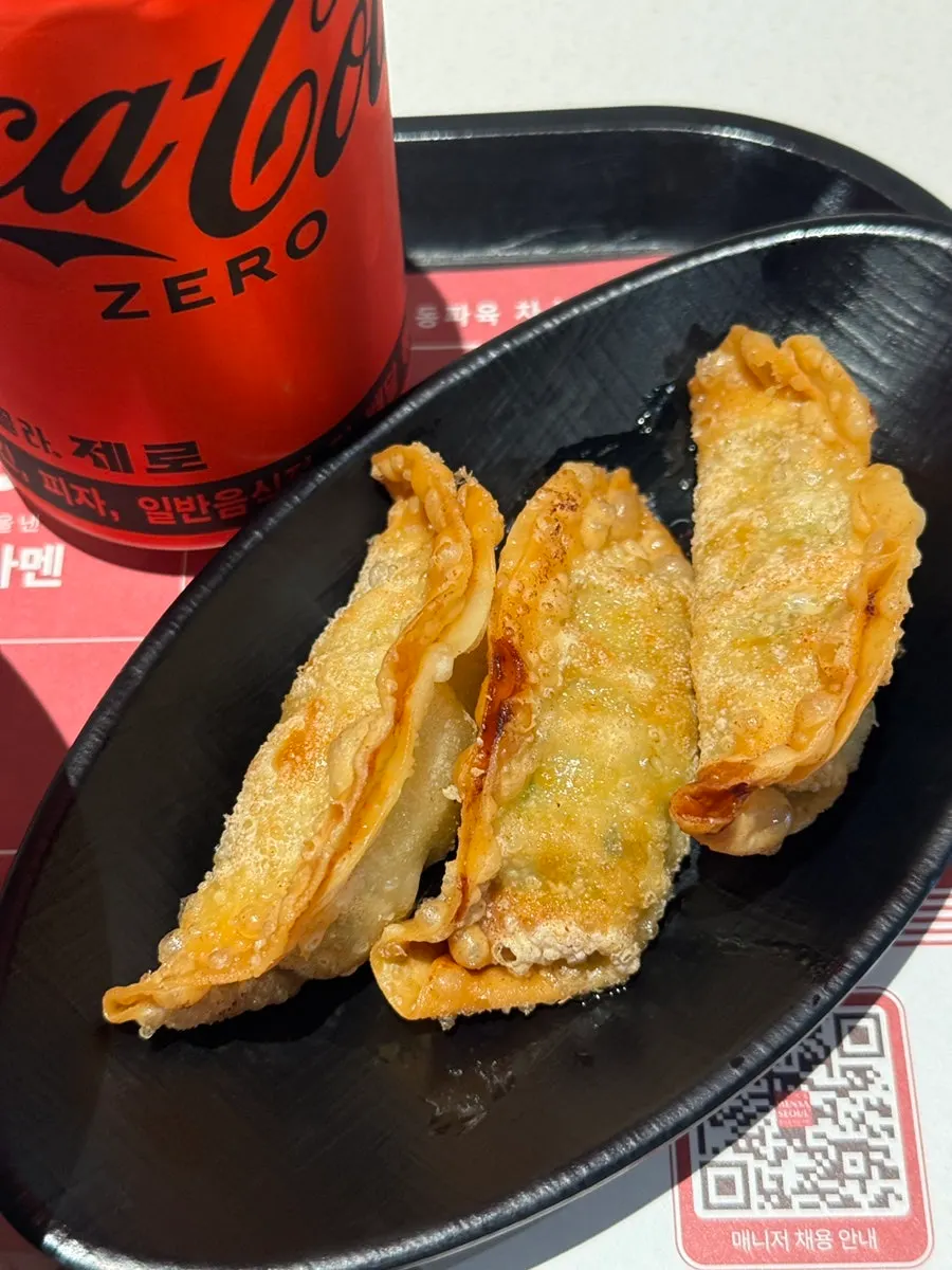 Mini gyoza served with the ramen set