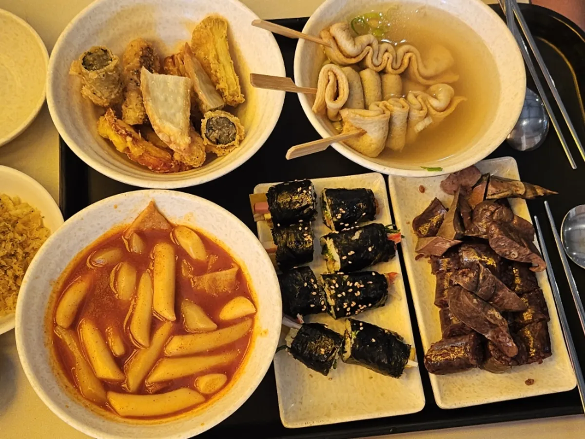 Signature dishes at Hyeonseonine Yongsan Main Branch