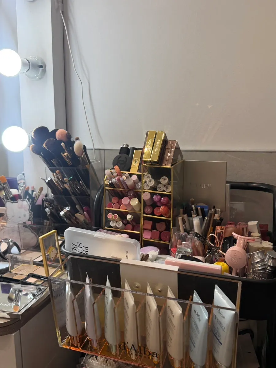 Private makeup space