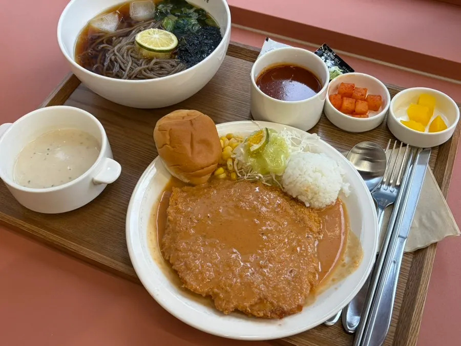 Full spread of soba and pork cutlet set