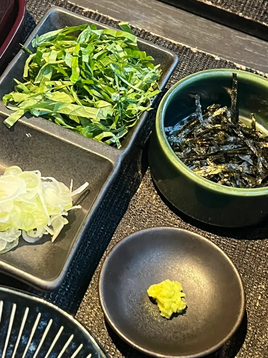 곤약무침과 장아찌 반찬