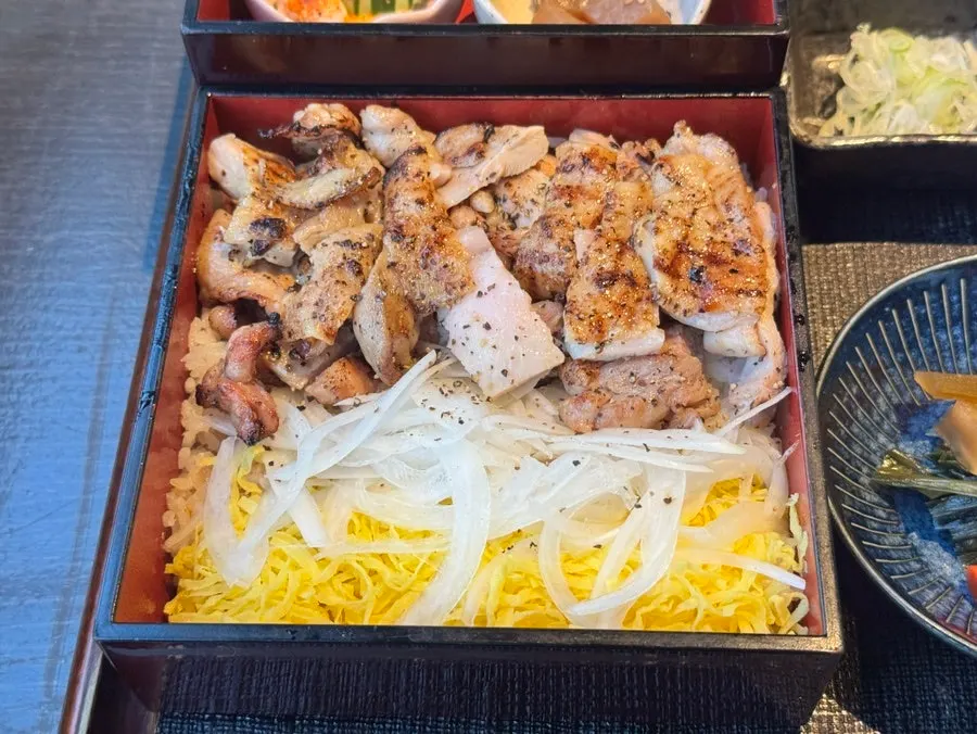 숯불 닭고기 토리마부시