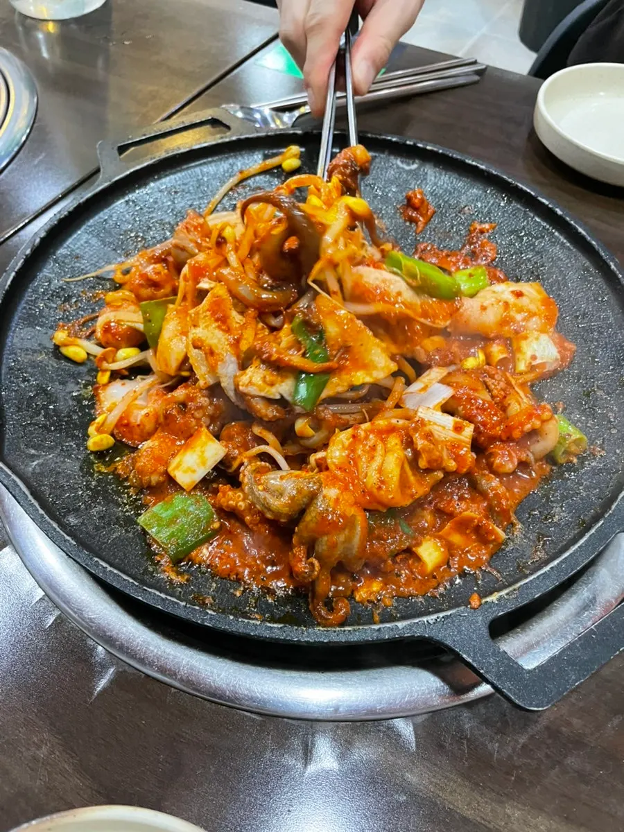 센불에 자작하게 졸아드는 쭈꾸미 양념