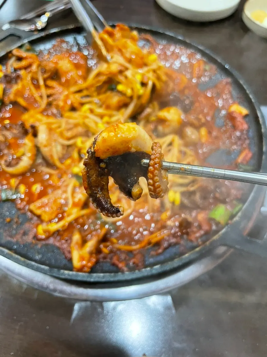 다 익은 쭈꾸미 삼겹살 철판